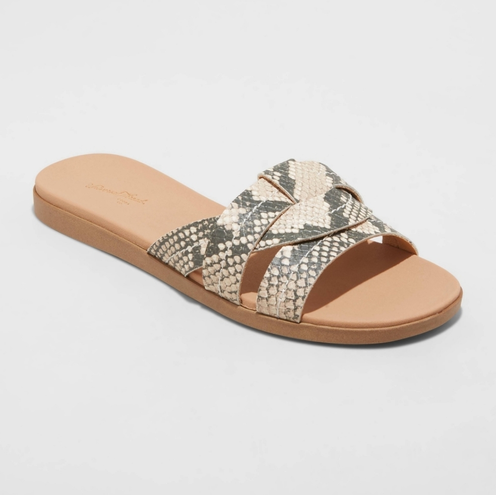 Sandals - Picture 1 of 8